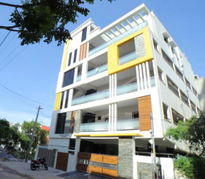TrueLife Homestays - Royal Nagar -Near Railway Station on way to Balaji Temple - Best Location - Mountain View - Fully Furnished 2BHK AC Apartments for Family Stay - Modular Kitchen, Fast WiFi, Androi